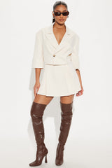 Chick in Command Skort Set - Cream