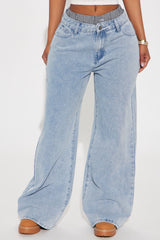 On Point Boxer Wide Leg Jeans - Light Wash