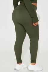 Fighter Ribbed Active Legging In Infinity Seamless - Olive