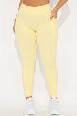 Tennis Club Active Legging - Butter Yellow