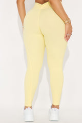 Tennis Club Active Legging - Butter Yellow