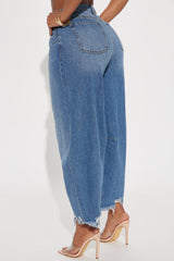 Patron Fray Hem Cropped Barrel Jean - Medium Wash