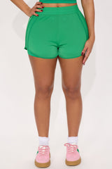 Courtside Charm Active Running Short - Kelly Green