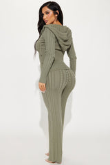 Weekend Flirt Sweater Pant Set - Olive