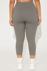 Court Cutie Effortless Seamless Active Capri Legging - Charcoal