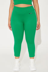 Court Cutie Effortless Seamless Active Capri Legging - Kelly Green
