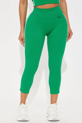 Court Cutie Effortless Seamless Active Capri Legging - Kelly Green
