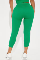 Court Cutie Effortless Seamless Active Capri Legging - Kelly Green