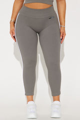 Court Cutie Effortless Seamless Active Capri Legging - Charcoal