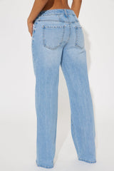 Keeping After It Zipper Detail Straight Leg Jeans - Medium Wash