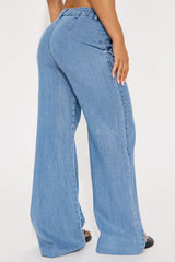 Can't Get Me Trouser Jeans - Light Wash