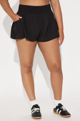 Team Player Active Running Short - Black