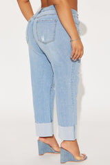 Solene Relaxed Cuffed Straight Leg Jeans - Light Wash