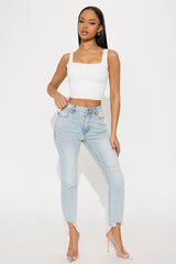 Time Out Crossover Distressed Vintage Ankle Jeans - Light Blue Wash