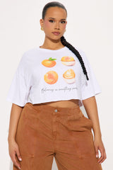 Peaches Market Cropped Tee - White