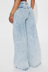 Lost In Love Baggy Trouser Jeans - Light Wash
