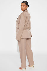I Rest My Case Fitted Waist Blazer Set - Mocha