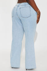 Alysia Baggy Flare Jeans - Light Wash