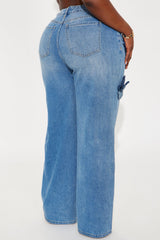Floria Baggy Flower Applique Jeans - Medium Wash