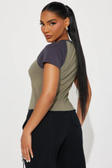 StarStruck Raglan Tee - Olive