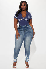 Long Story Short Sculpting Stretch Skinny Jeans - Medium Wash