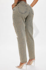 Sahara Tinted Ripped Mom Jean - Medium Wash