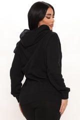 Don't Mess With The Bulls Hoodie - Black