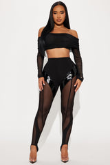 Head Noise Stirrup Legging - Black