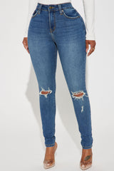 Kinsley Control Curvy Stretch Skinny Jeans - Medium Wash