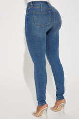 Kinsley Control Curvy Stretch Skinny Jeans - Medium Wash