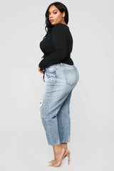 Tobi High Rise Mom Jeans - Medium Blue Wash