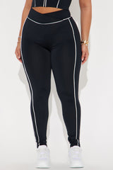 Bike Babe Elevate Active Legging - Black