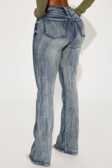 Instant BBL Padded Stretch Sculpting Flare Jeans - Medium Wash