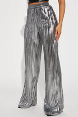 Party Up Metallic Plisse Pant - Silver