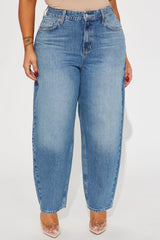Everyone And Her Mom Jeans - Vintage Wash