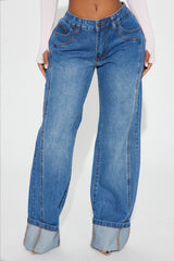 Feel The Rush Seamed Cuff Wide Leg Jeans - Medium Wash