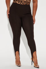 Highly Classified Stirrup Legging - Chocolate