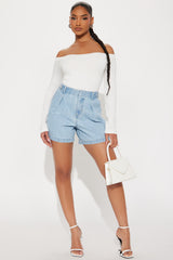 Allise Pleated Trouser Denim Shorts - Light Wash
