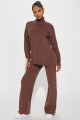 Staying Here Sweater Pant Set - Mocha