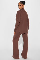 Staying Here Sweater Pant Set - Mocha