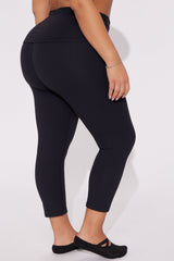 Roll Up Super Soft Active Capri Legging - Black