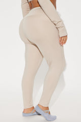 Vital Form 7/8 Elevate Active Legging - Light Taupe